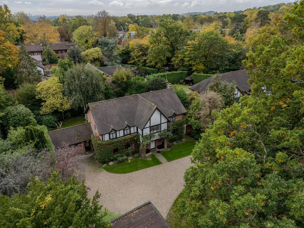 Property photo 1 of 19