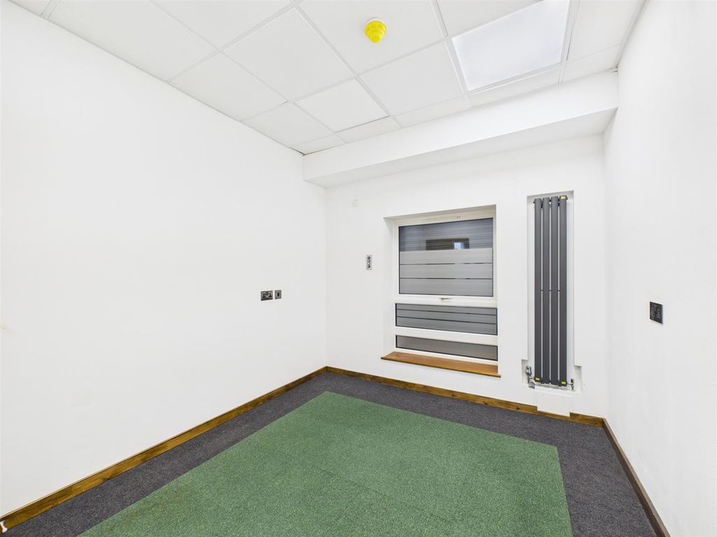 Property photo 2 of 7 Cam04237G0-Pr0238-Still001.Jpg