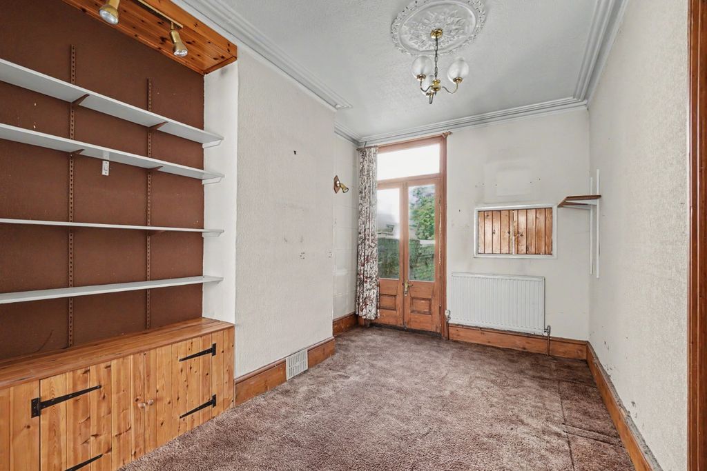 Property photo 3 of 18 5057197