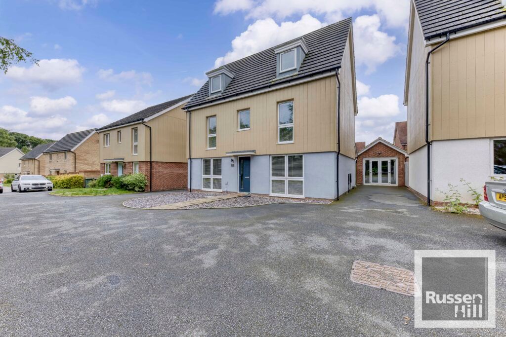Property photo 1 of 18