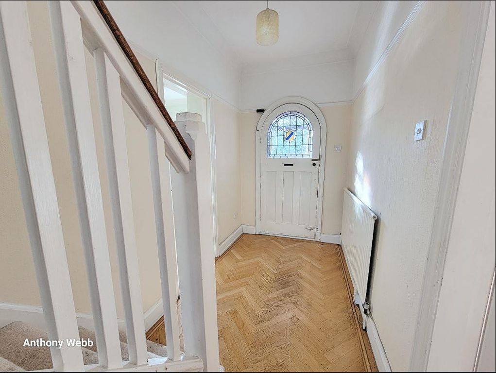 Property photo 2 of 15 Hallway
