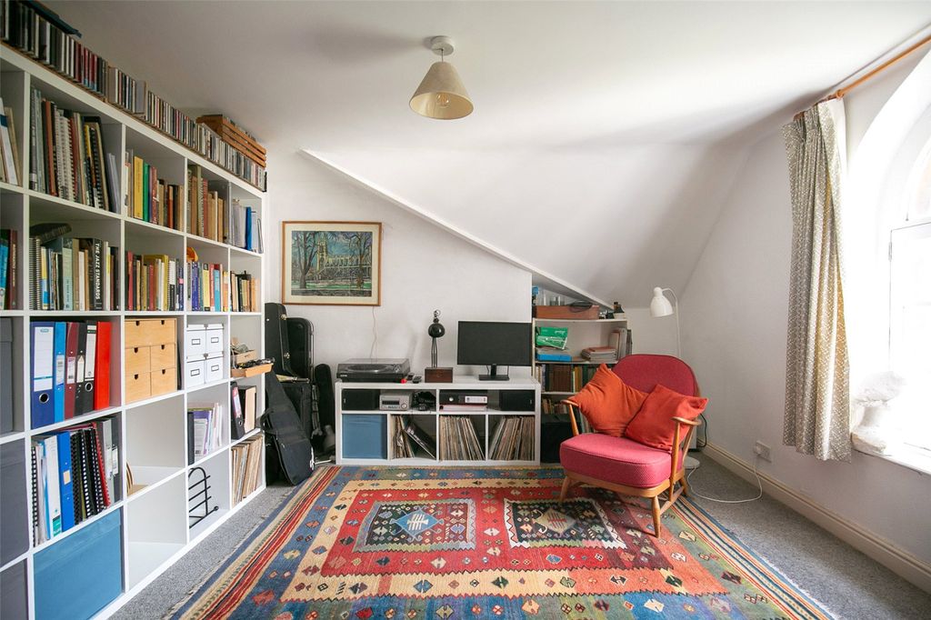 Property photo 2 of 12 Picture No. 08