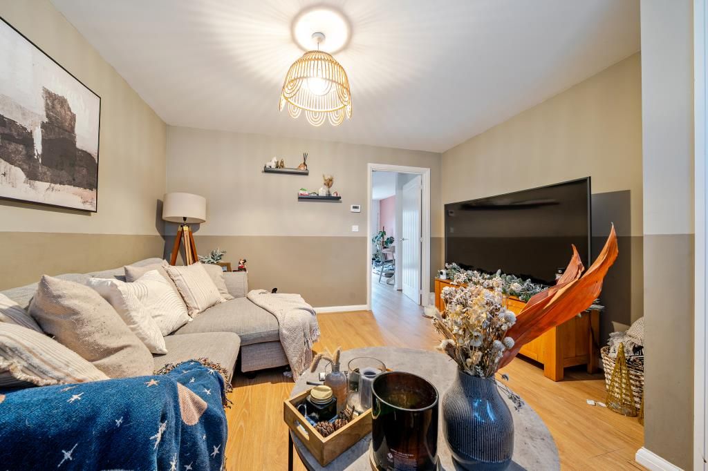 Property photo 3 of 20 Living Room