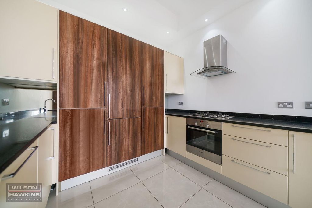 Property photo 3 of 13 Flat 5, Time Building - Kqejlb8mMl2Vbahwxizj.Jpg