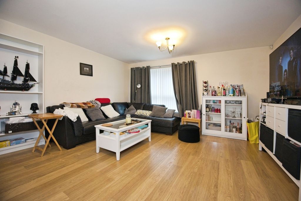 Property photo 1 of 16 Living/Dining Area