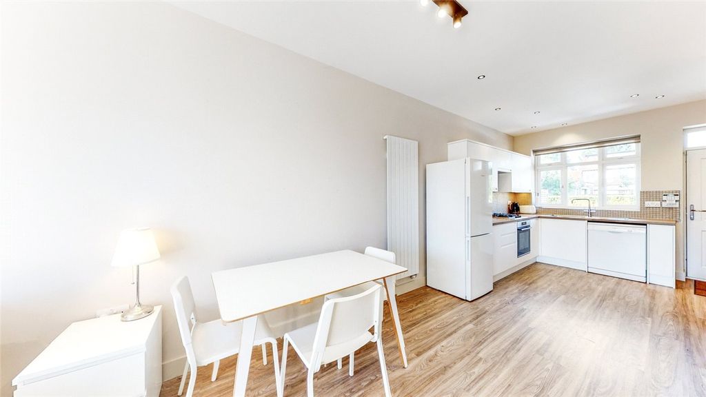Property photo 1 of 15 Picture No. 06