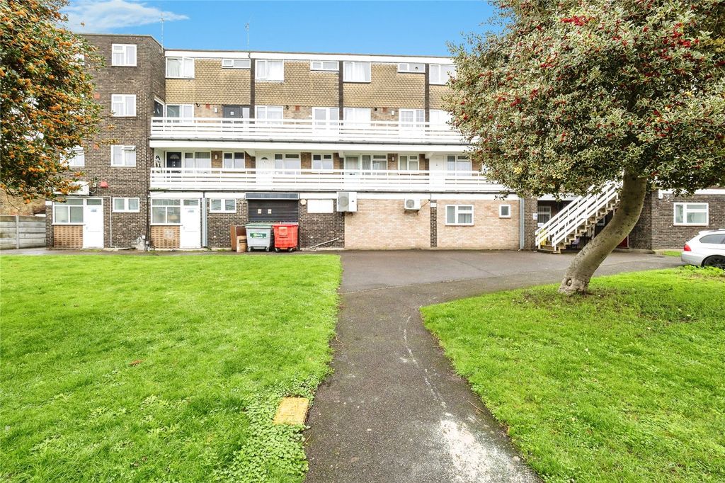 Property photo 1 of 17 Front