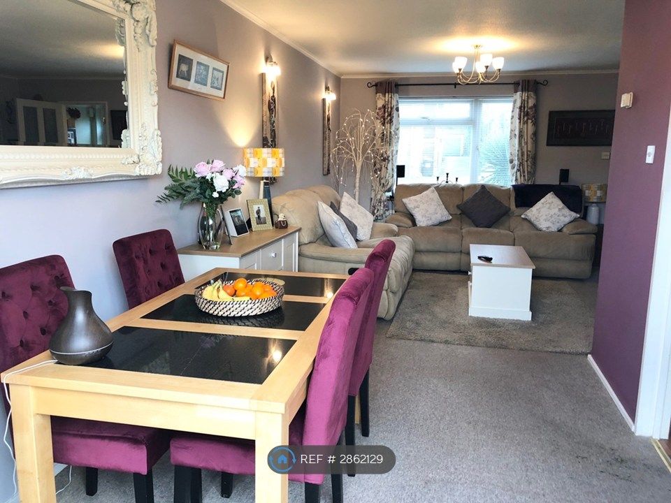 Property photo 2 of 12 Diner