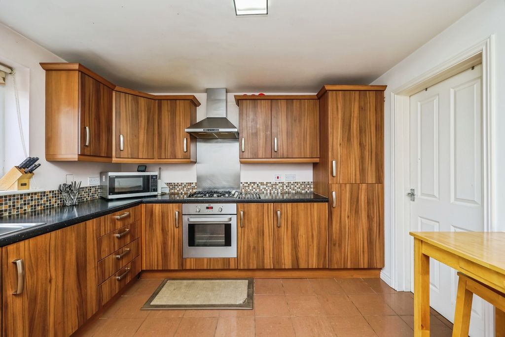 Property photo 2 of 18 Pbox-Img.Jpg
