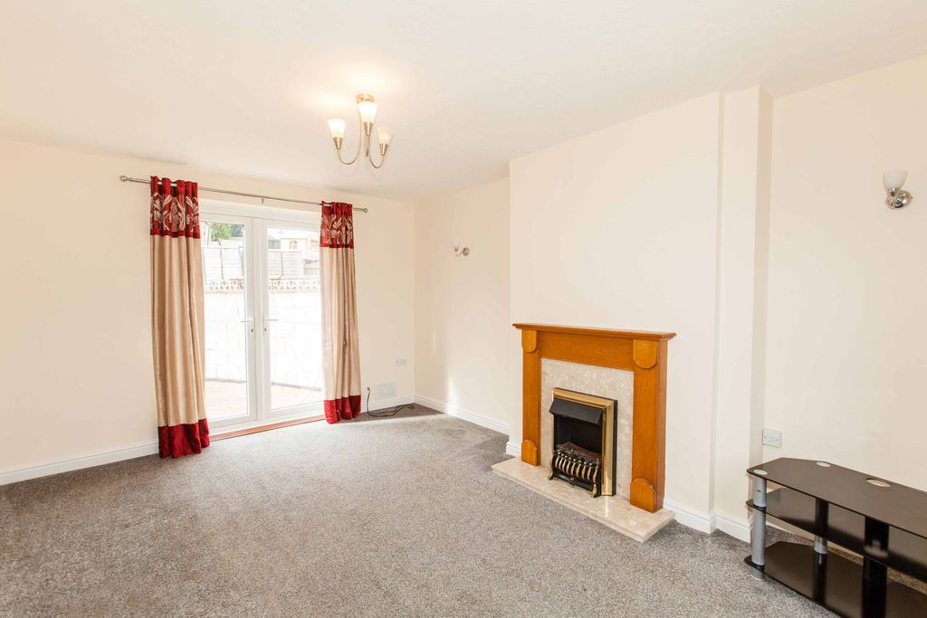 Property photo 3 of 24