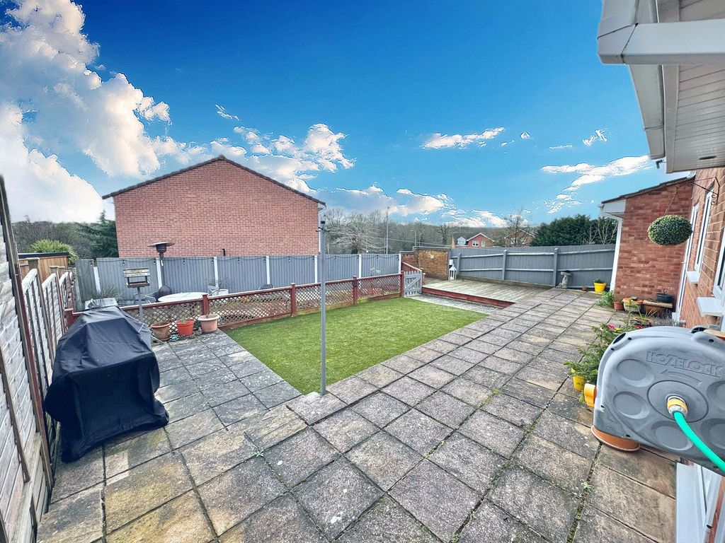 Property photo 3 of 35