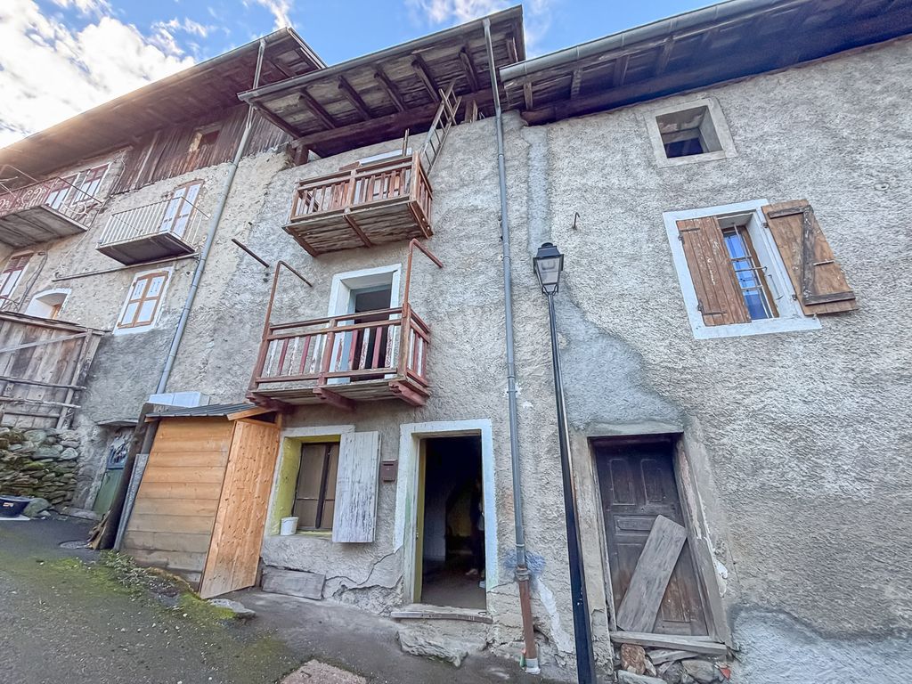 Property photo 1 of 5