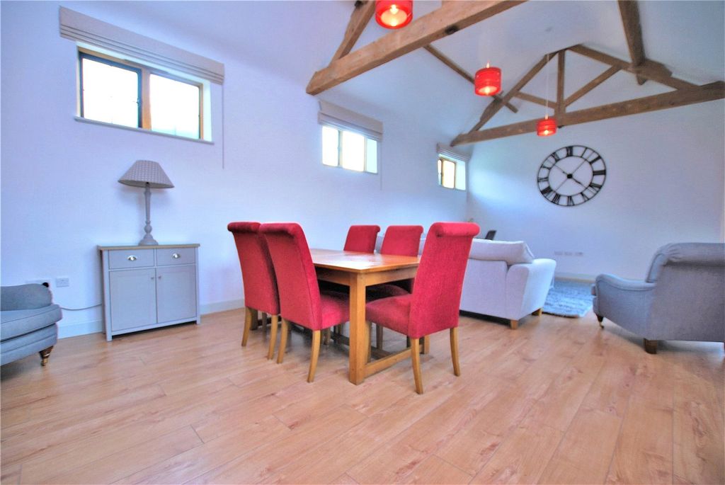 Property photo 3 of 15 Picture No. 27