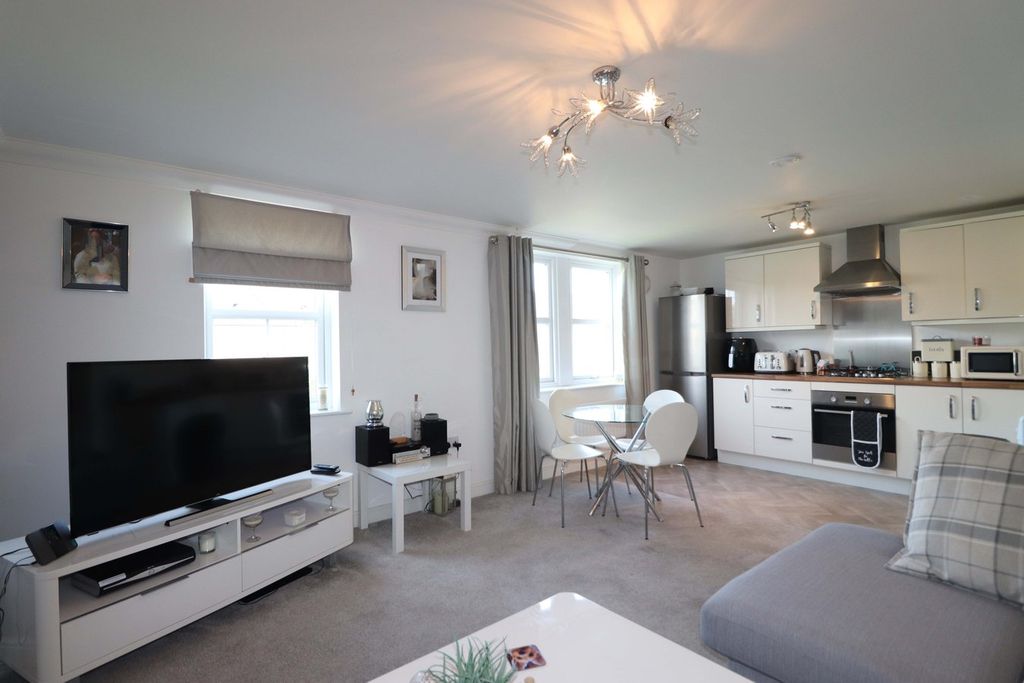 Property photo 2 of 13 Open Plan Living