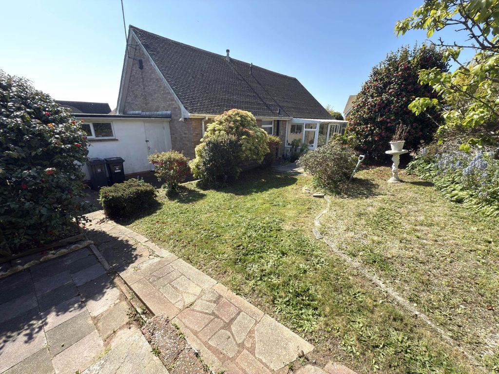 Property photo 3 of 17