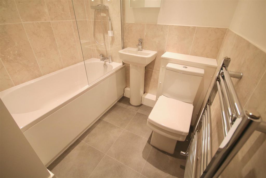 Property photo 2 of 5 Flqmf-Ms60O9Uyj4Ju1Qaq.Jpg