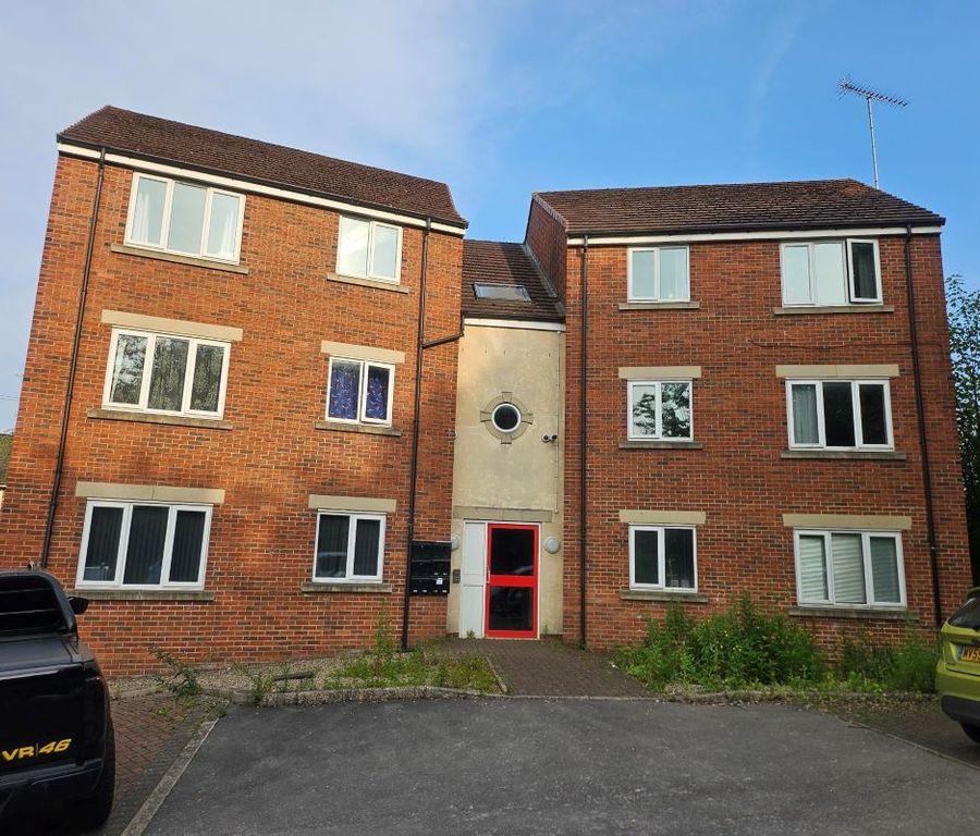 Property photo 2 of 14