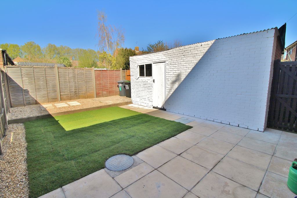 Property photo 2 of 14