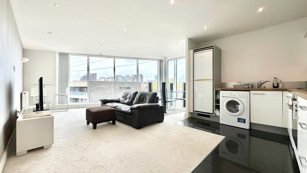 Property photo 1 of 9 Picture No. 04