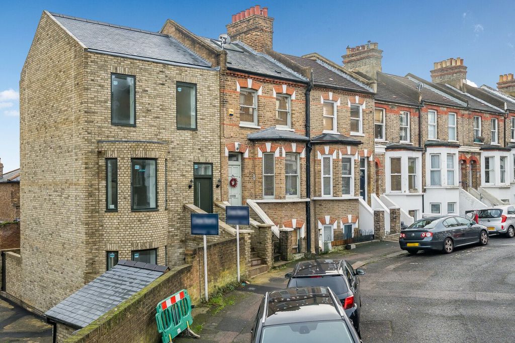 Property photo 2 of 30 1394344-2-69494d1...