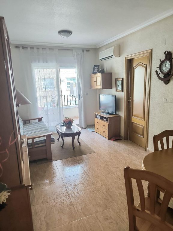 Property photo 2 of 27
