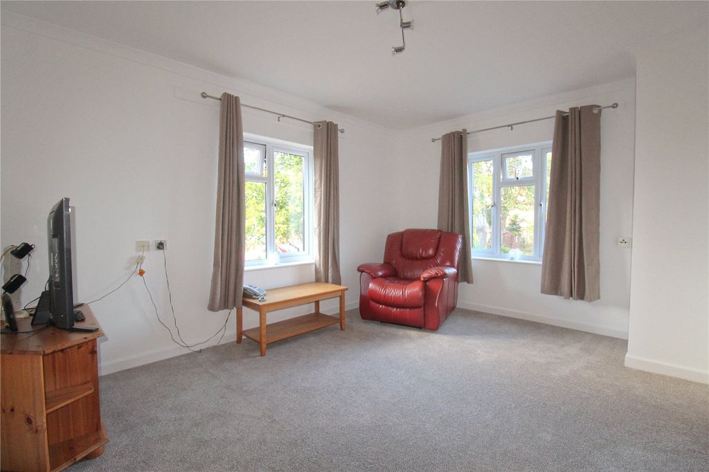 Property photo 2 of 15 Picture No. 06