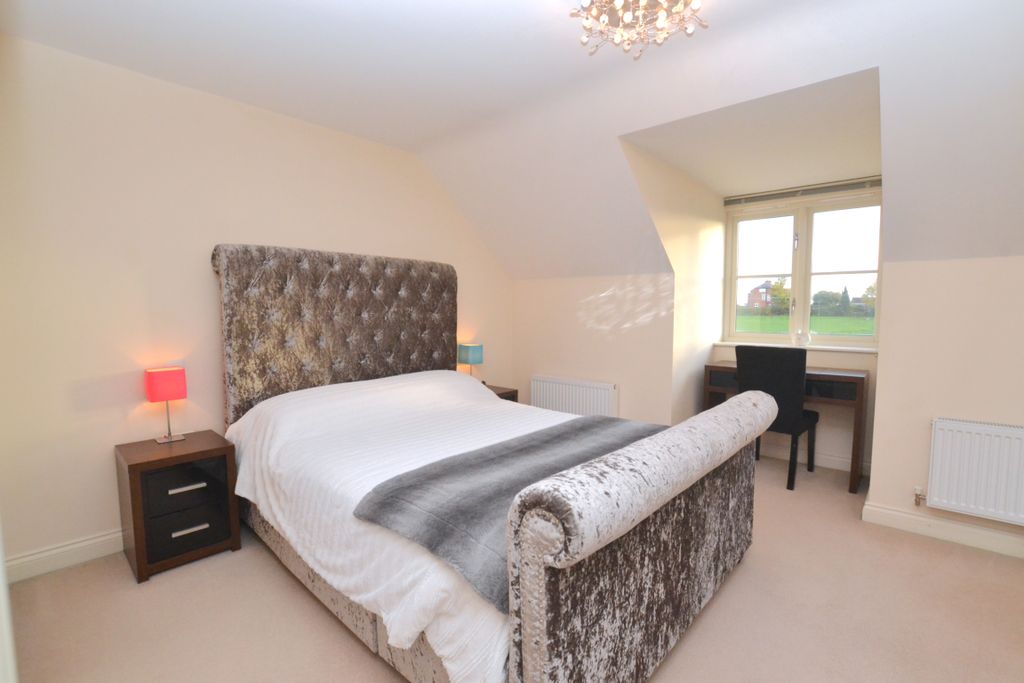 Property photo 3 of 26