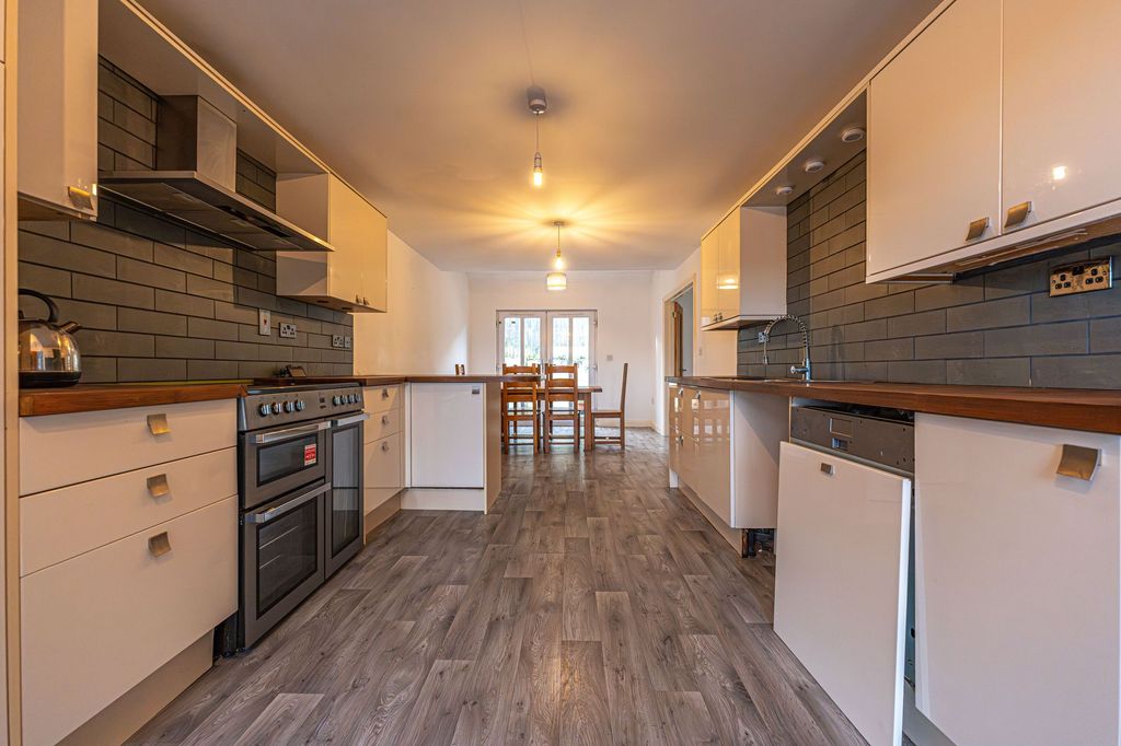 Additional image 5 of 5 bed detached house for salePonthir Road, Caerleon NP18