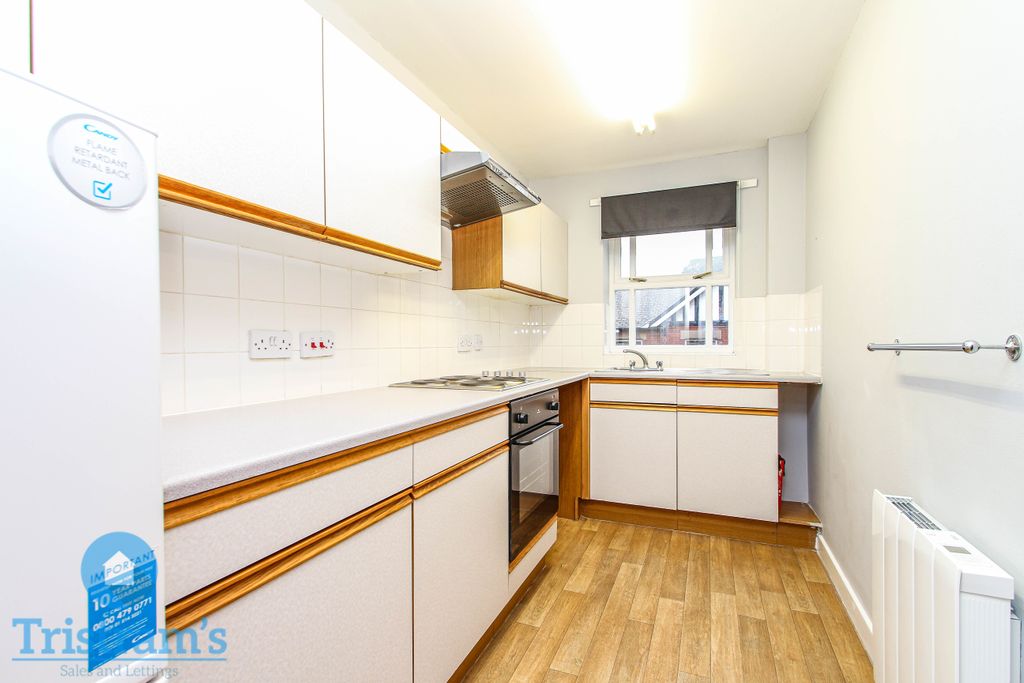 Property photo 2 of 13 Img_2006