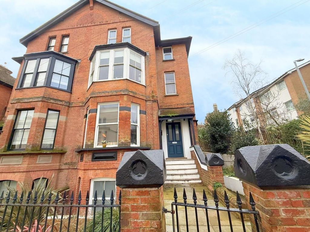 Property photo 1 of 14 Qcir8Rlteuojfeosc7Rrig.Png