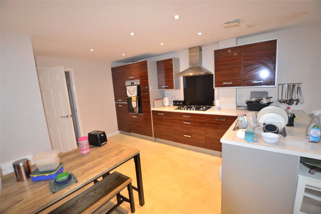 Property photo 2 of 8 Picture No. 09