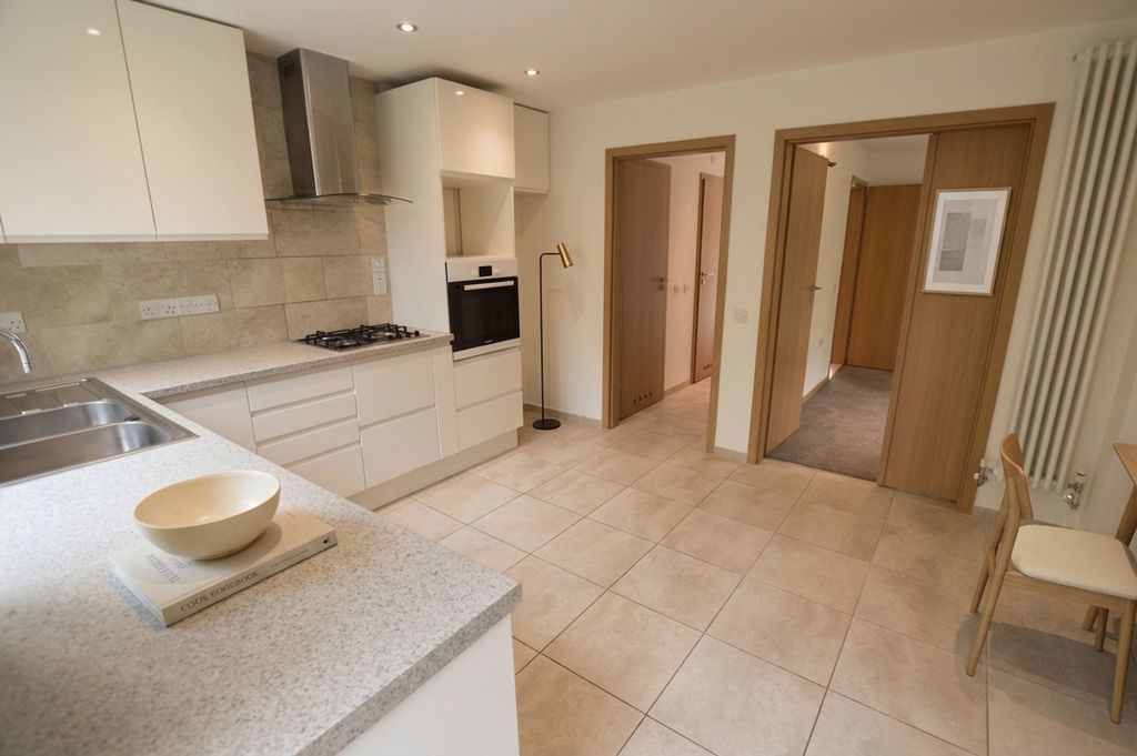 Property photo 3 of 17 Kitchen Diner