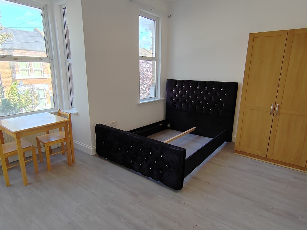 Property photo 2 of 5