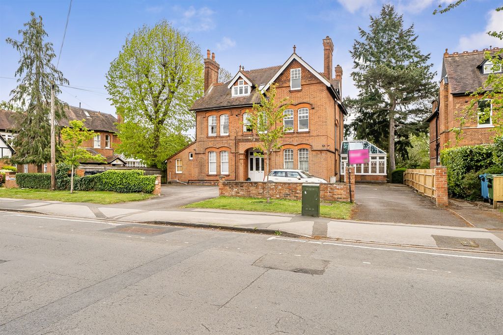 Property photo 1 of 12