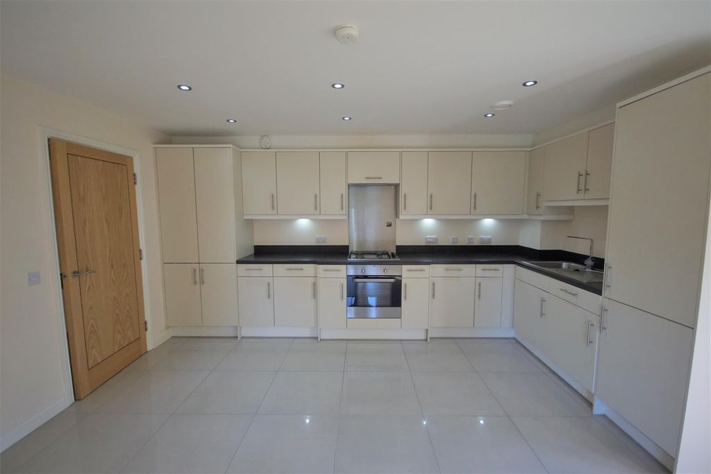 Property photo 3 of 10 Dsc00880-(2).Jpg