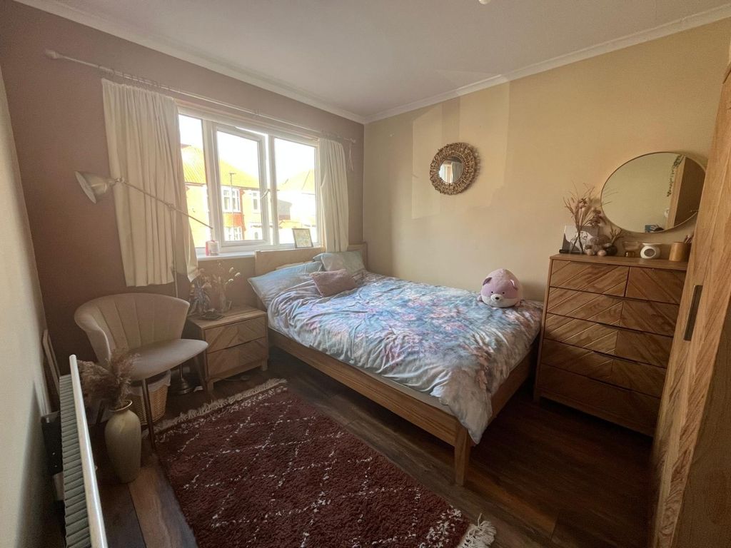 Property photo 3 of 3