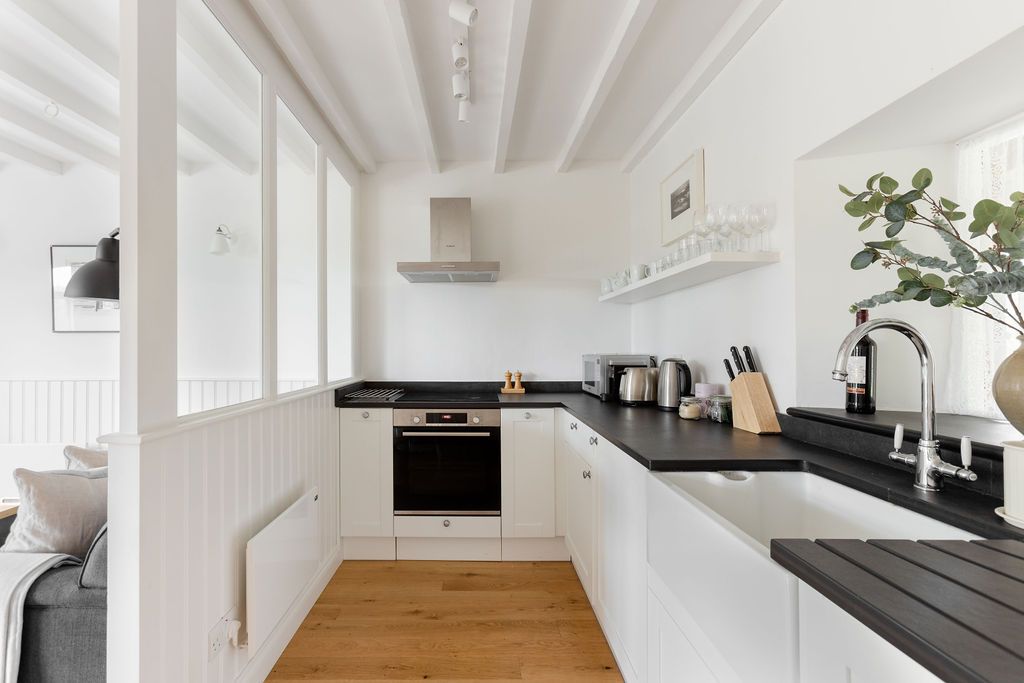 Property photo 2 of 15 20