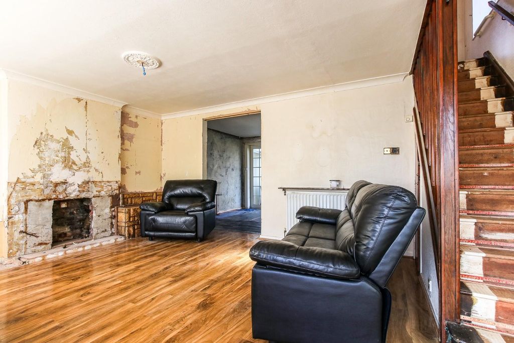 Property photo 2 of 15 Living Room