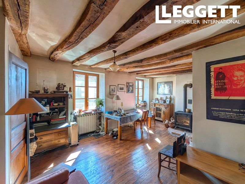 Property photo 2 of 10
