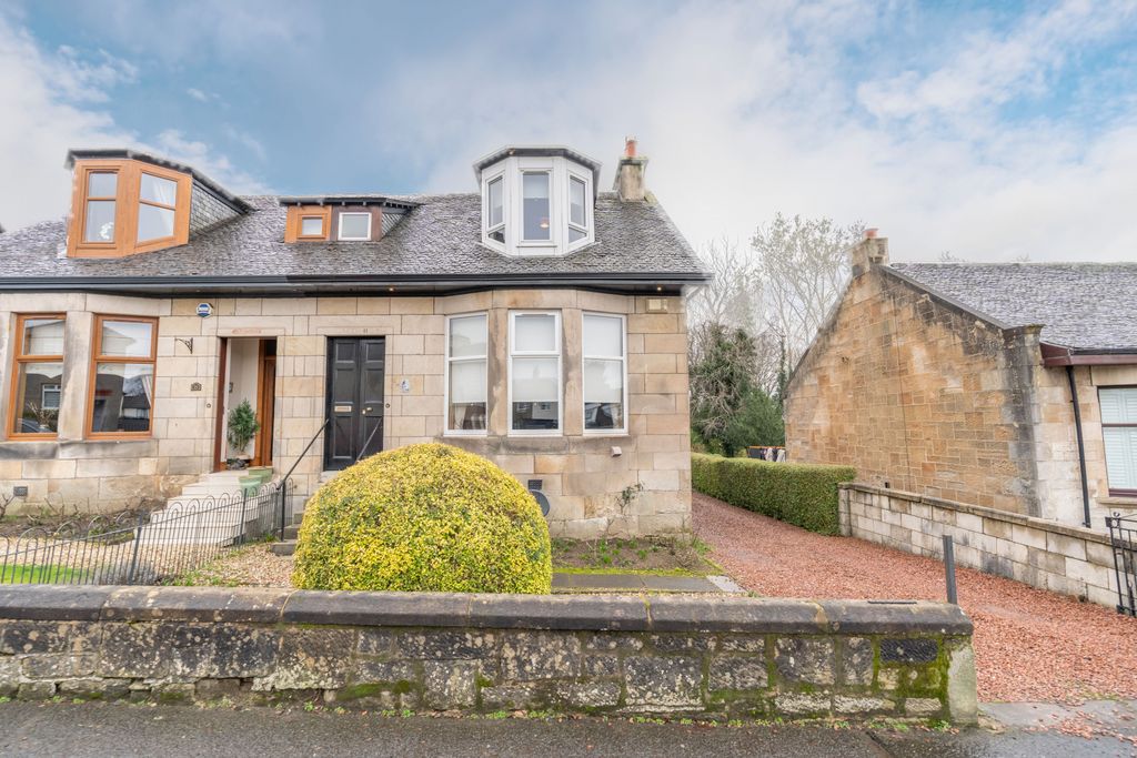 Property photo 1 of 43 3 Bedroom Semi Detached For Sale