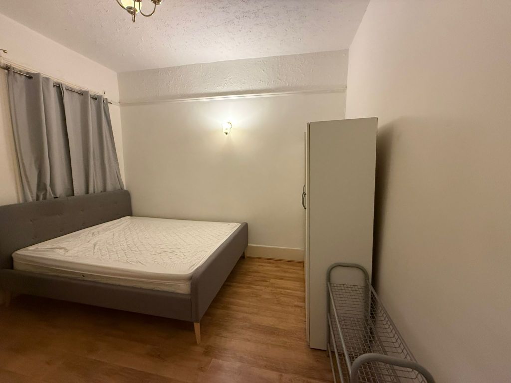 Property photo 3 of 3