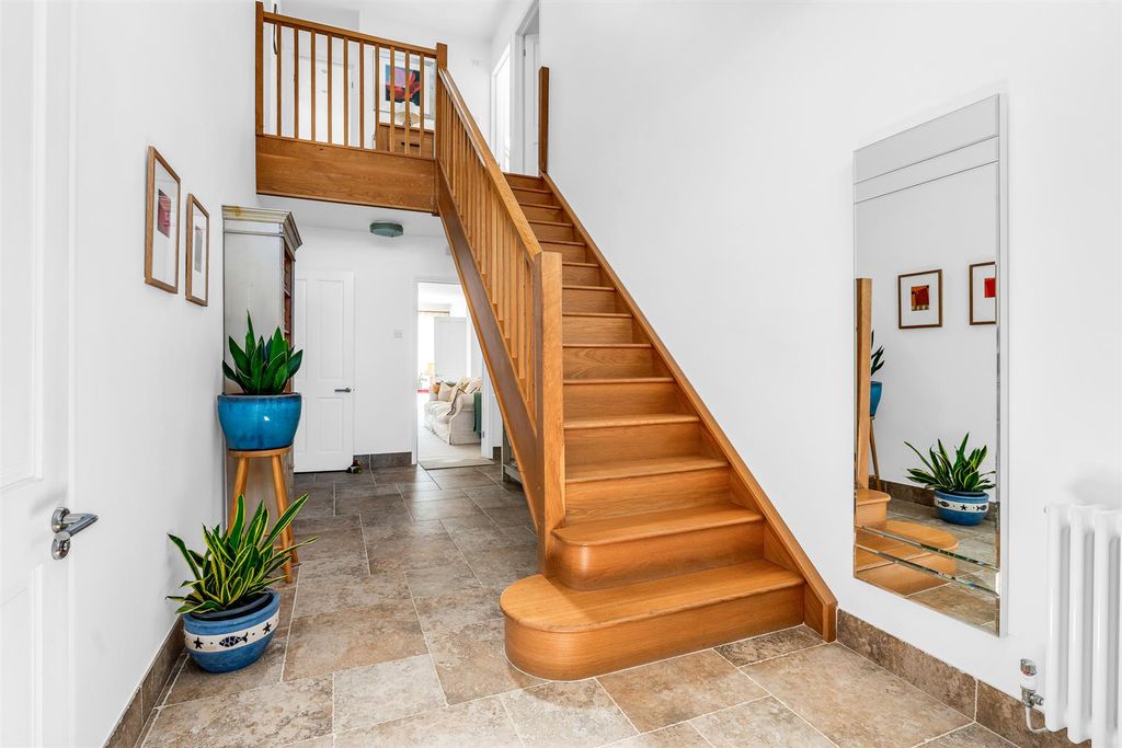 Property photo 3 of 28 Internal-3.Jpg