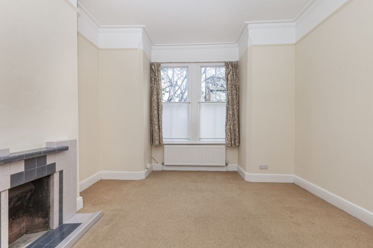 Property photo 2 of 9 310086