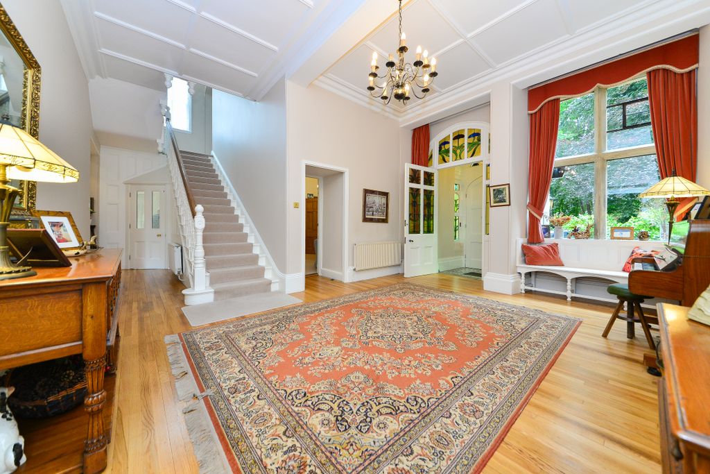Property photo 2 of 32 Reception Hall