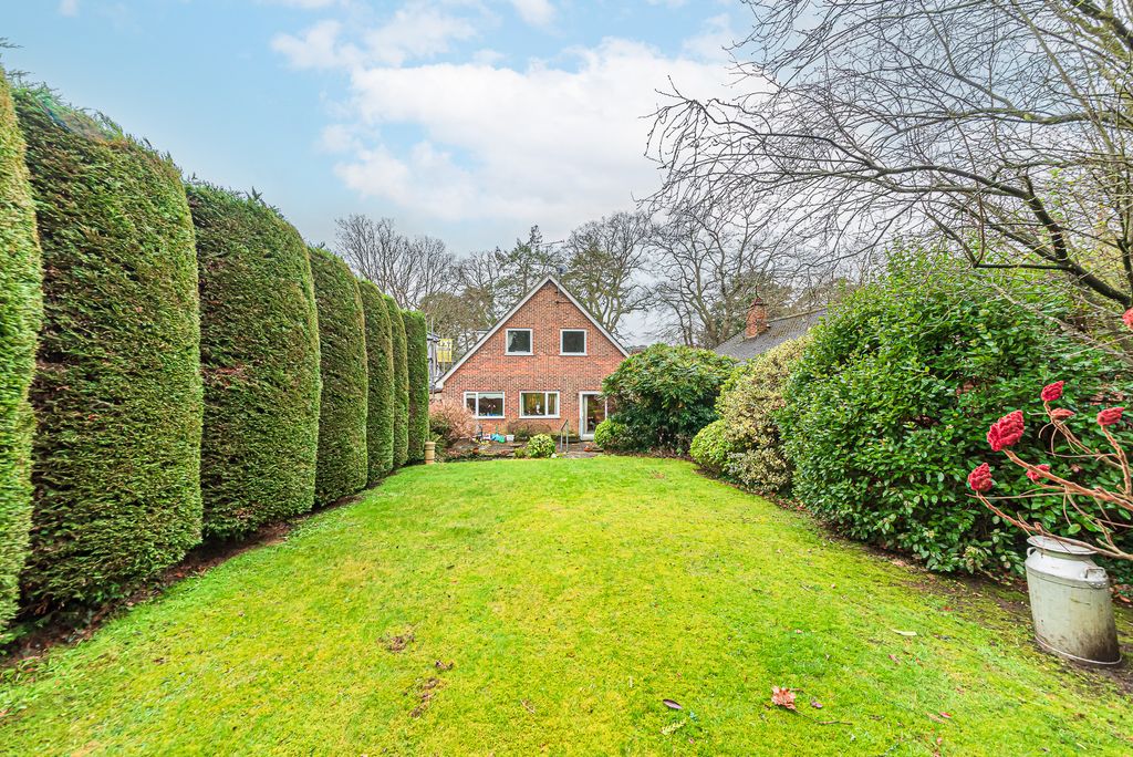 Property photo 3 of 19 19