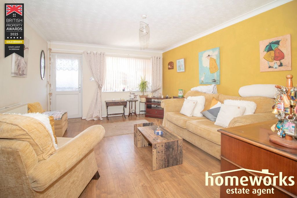 Property photo 3 of 10