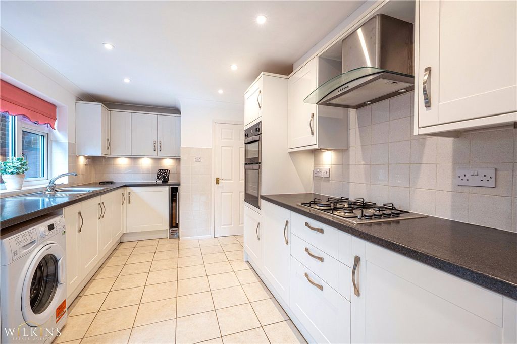 Property photo 3 of 52 Picture No. 11