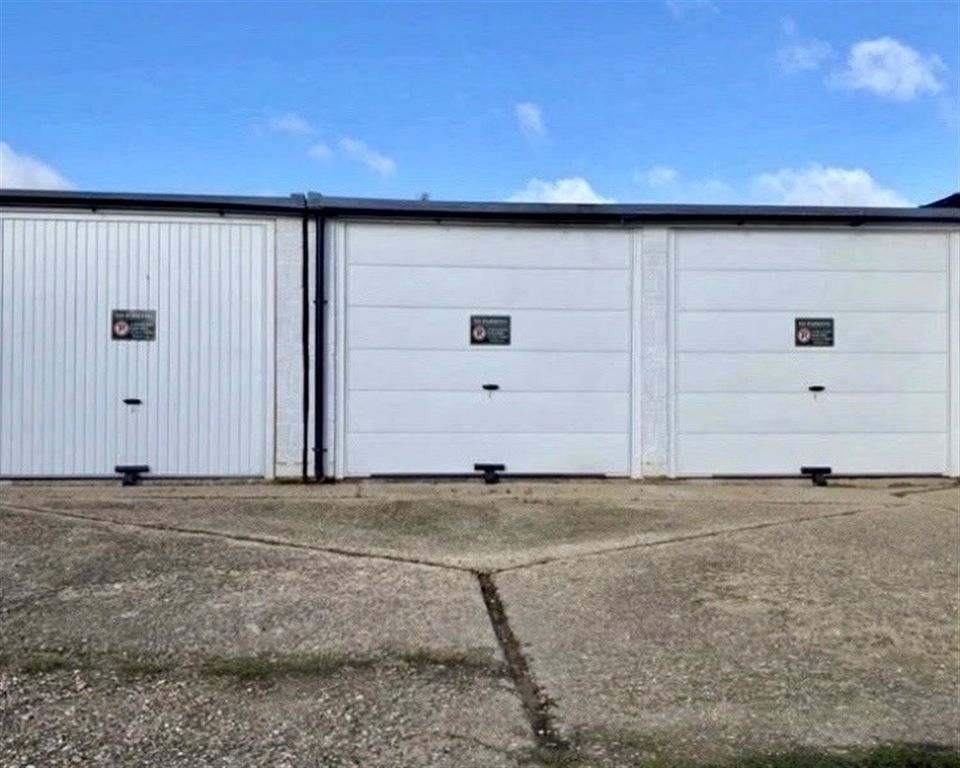 Property photo 1 of 1 Front