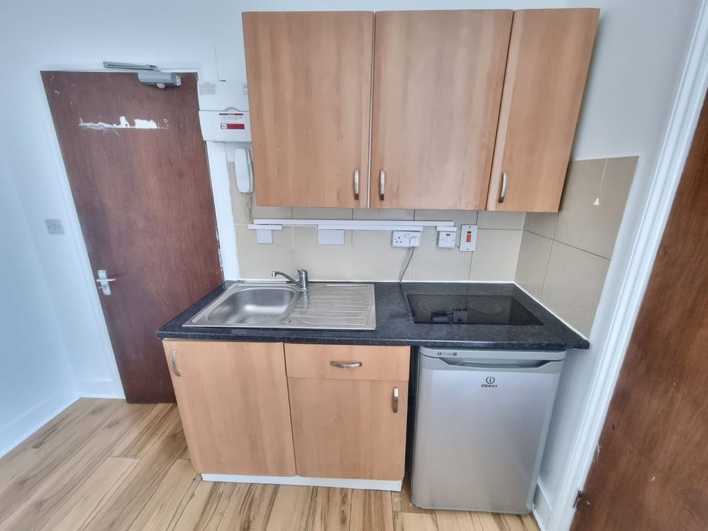 Property photo 2 of 6 Not Specified