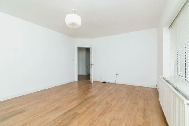 Property photo 3 of 11 3